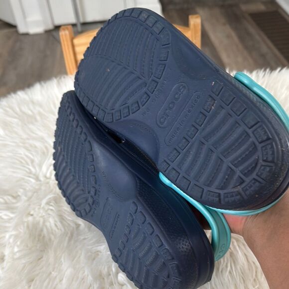 CROCS Navy Blue Clogs Size 8-9M - Picture 4 of 8
